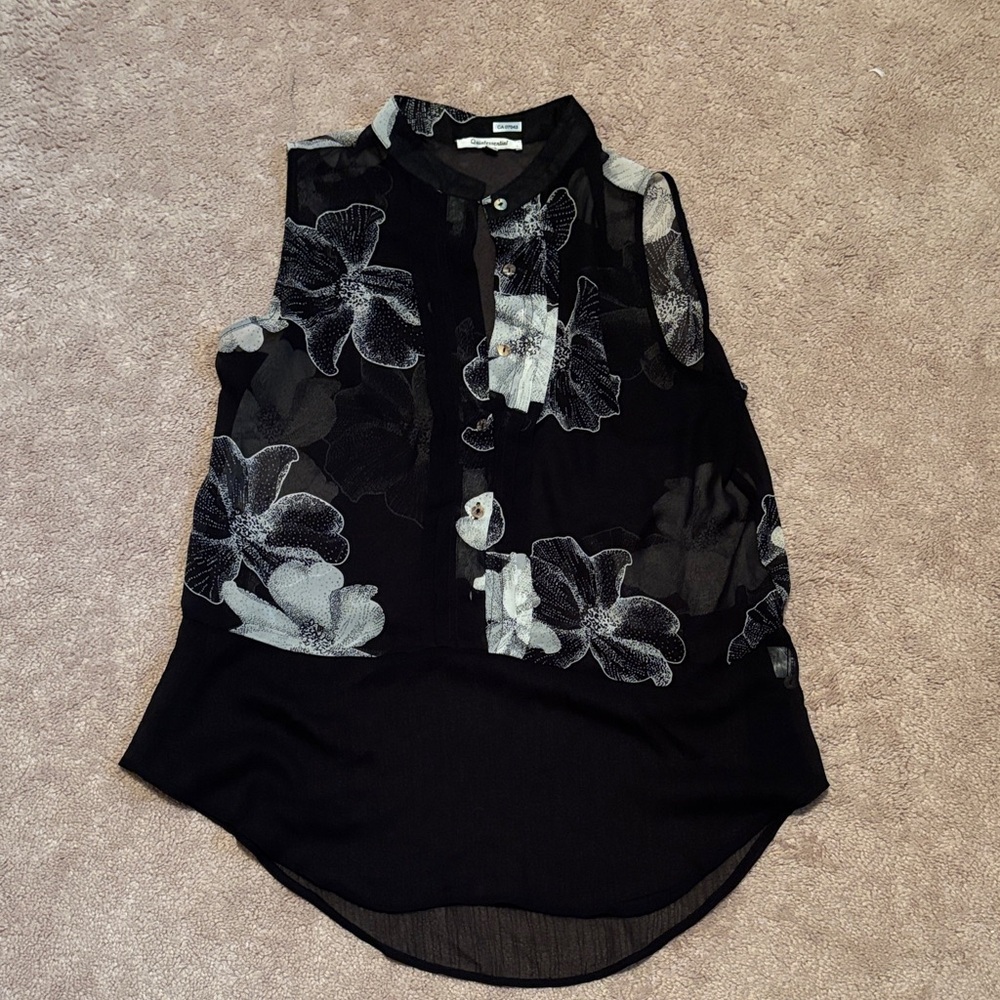Chic Floral Women's Blouse - Black and Gray